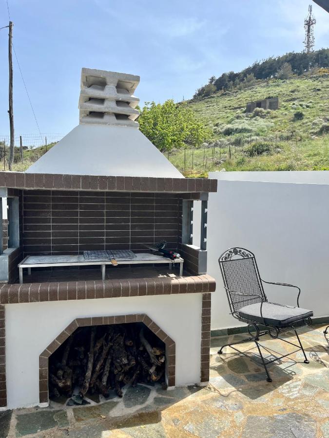 Villa Eftychia Serene Getaway With Hot Tub In A Quiet Location Kíssamos Exterior foto