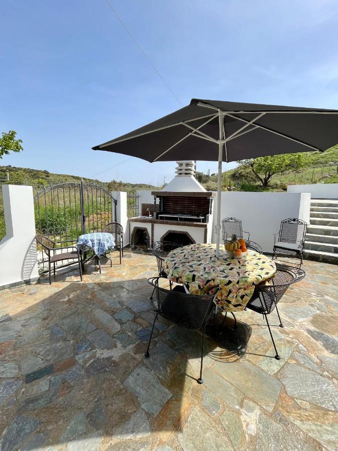 Villa Eftychia Serene Getaway With Hot Tub In A Quiet Location Kíssamos Exterior foto