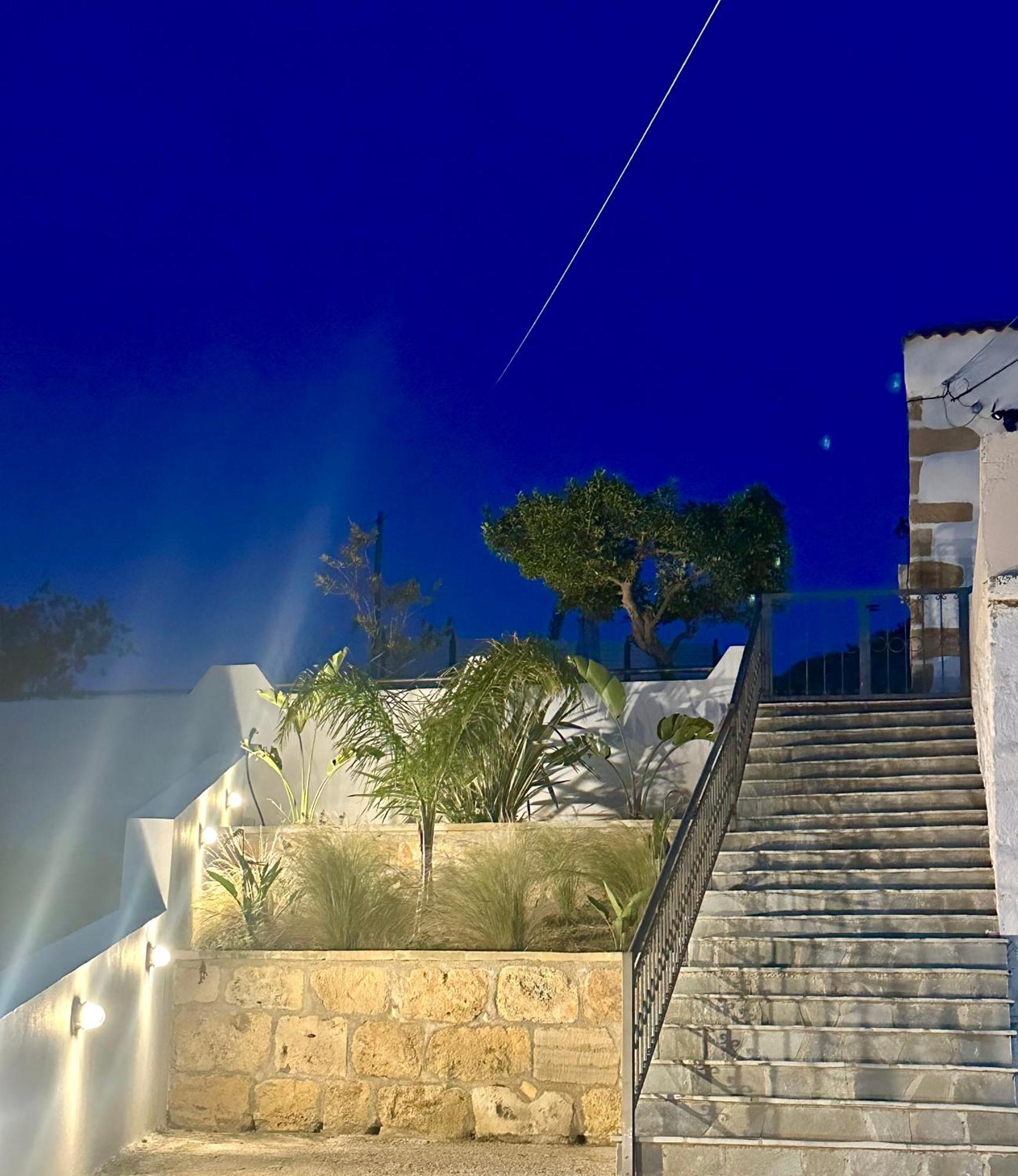 Villa Eftychia Serene Getaway With Hot Tub In A Quiet Location Kíssamos Exterior foto